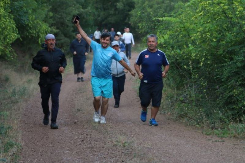 Doğa yürüyüşlerinin bu haftaki rotası Söğütlü oldu..