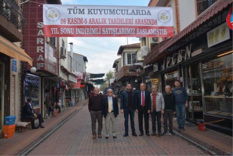 KUYUMCULARDAN YILSONU İNDİRİMİ