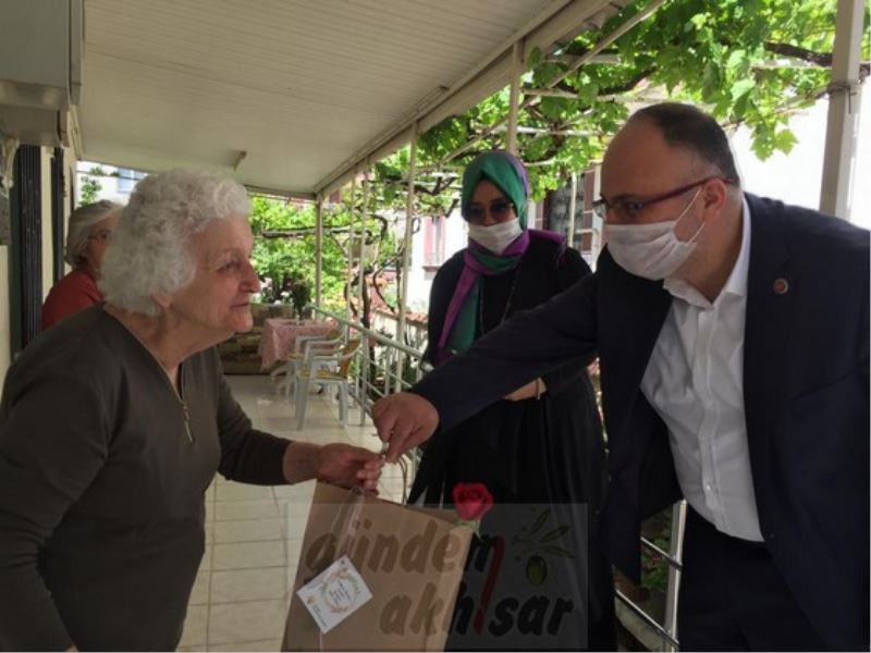 Füzün Şehit Annelerinin  Anneler Gününü kutladı