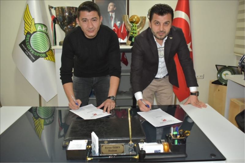AKHİSARSPOR FIRAT GÜL´E EMANET
