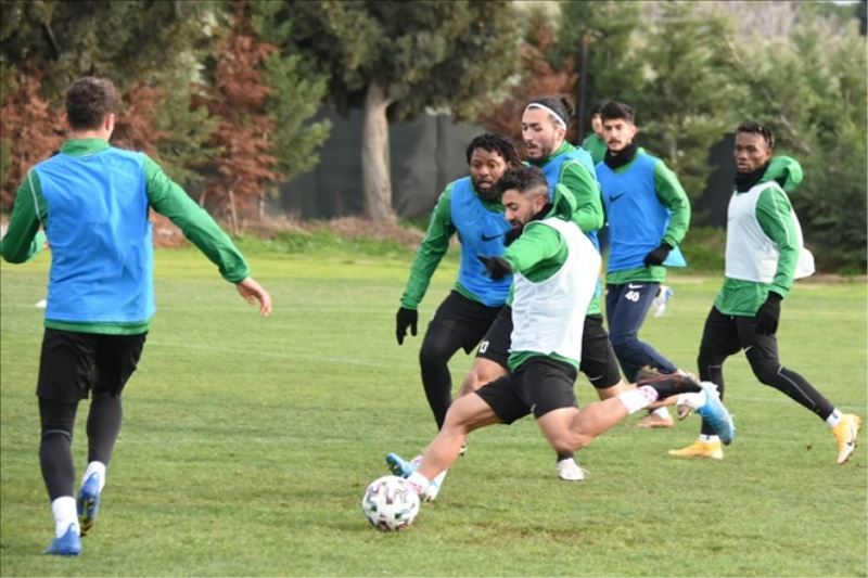 MENEMEN MAÇI HAZIRLIKLARI BAŞLADI