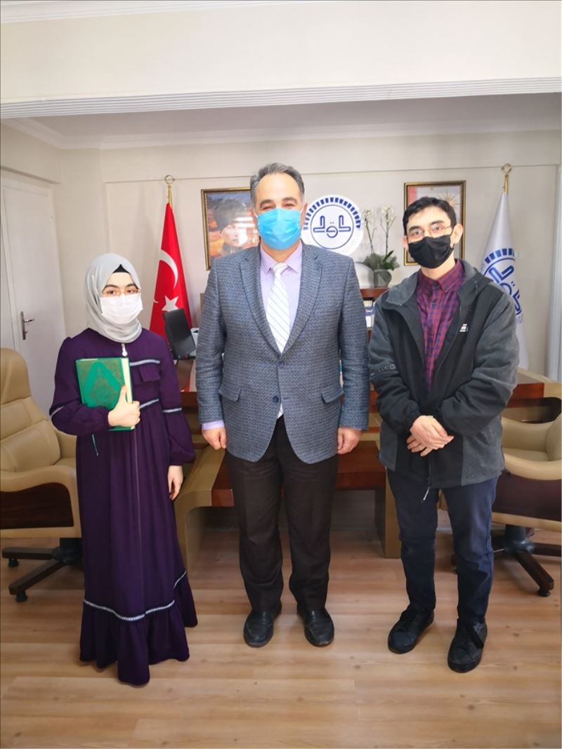 KUR´AN OKUMA BİRİNCİLERİ AKHİSAR´DAN