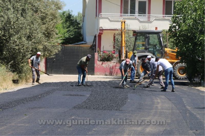 Akhisar Belediyesi’nde asfalt atağı başladı