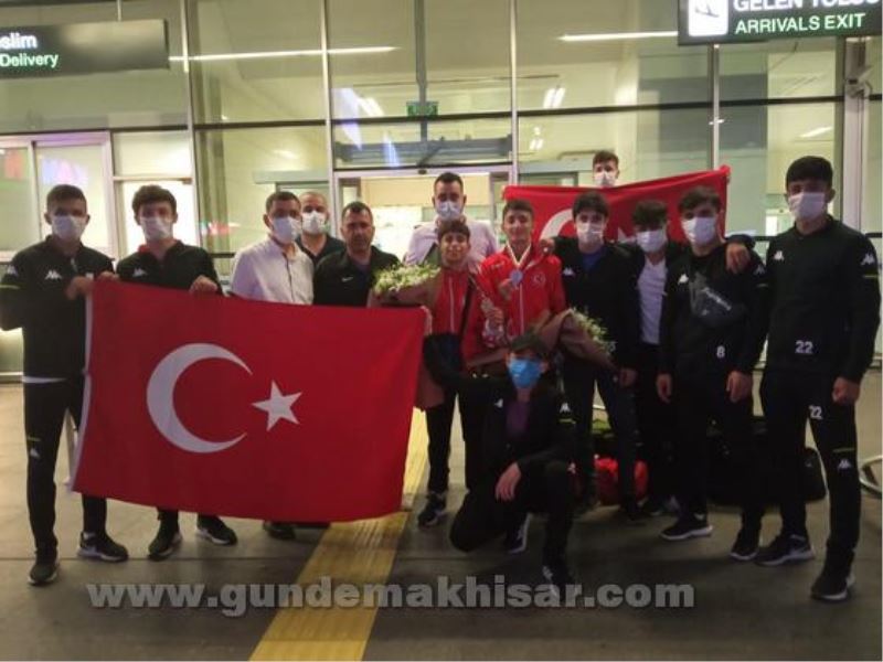 Manisa Güreş Eğitim Merkezi sporcularından Avrupa Şampiyonası’nda 2 madalya