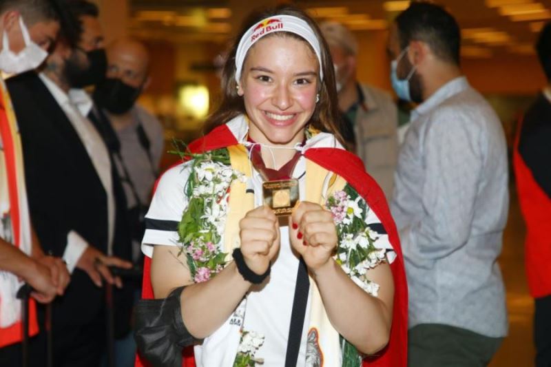 ONBAŞI AVRUPA ŞAMPİYONASI’NDA PODYUMA ÇIKIYOR