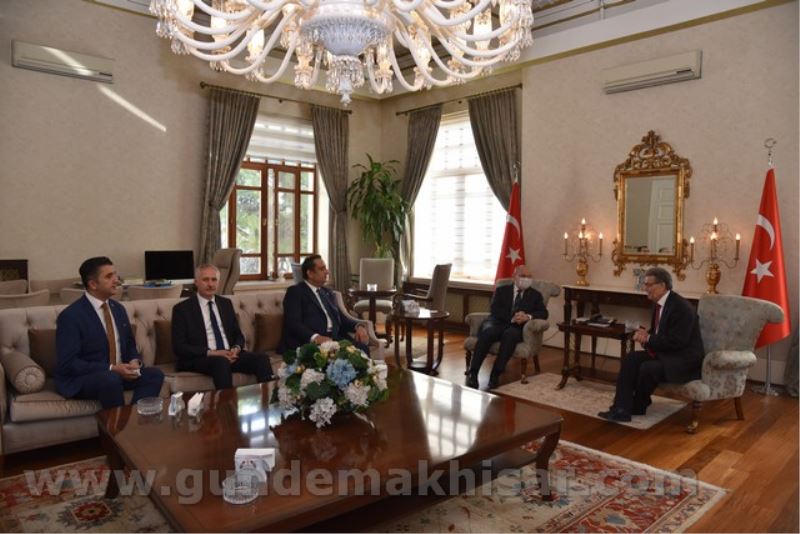 Tarım ve Köy İşleri Eski Bakanı Prof. Dr. Sami Güçlü, Vali Karadeniz’i Ziyaret Etti