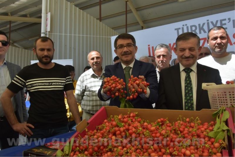 YILIN İLK KİRAZI 700 TL’DEN ALICI BULDU